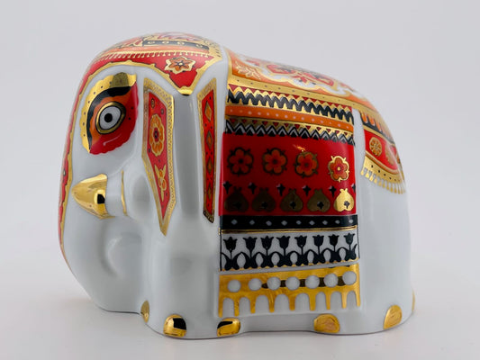 Decorative Ceramic Elephant Container – Hand-Painted Storage Figurine