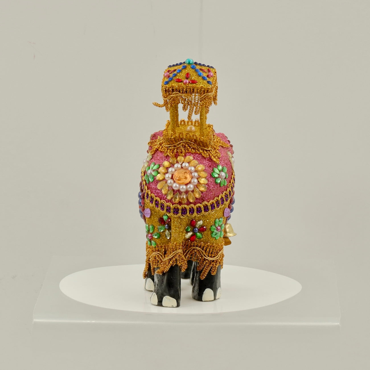 Luxury Decorative Elephant Figurine with Bells – Handcrafted Ornament